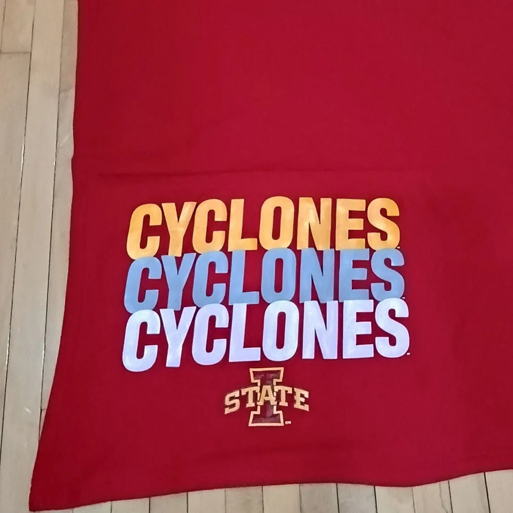 NWT Port Authority College House Iowa State Cyclones Red Fleece Lap Blanket